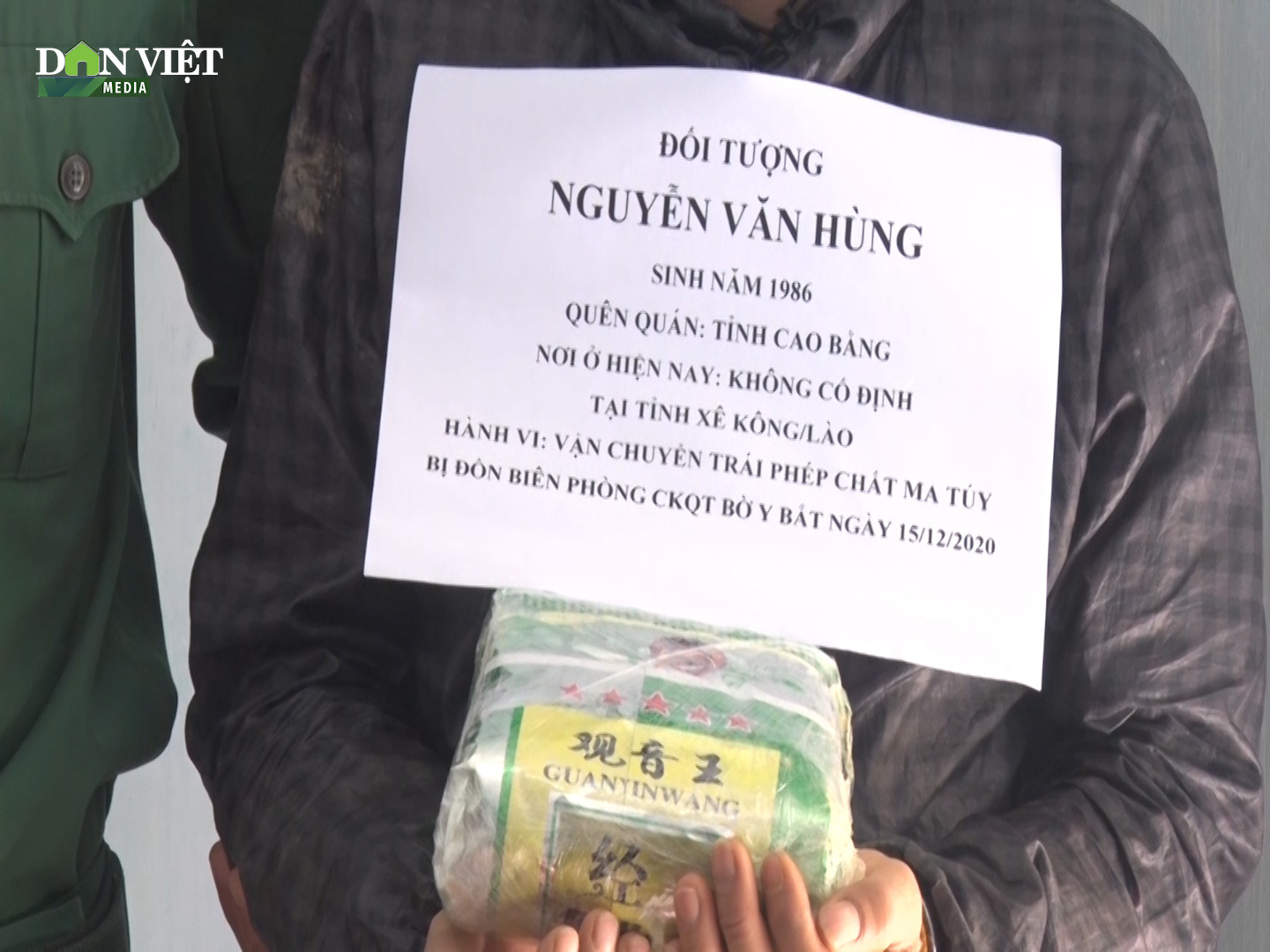 Kon Tum đã xác định được tên người vận chuyển 1kg ma túy từ Lào về Việt Nam - Ảnh 3.