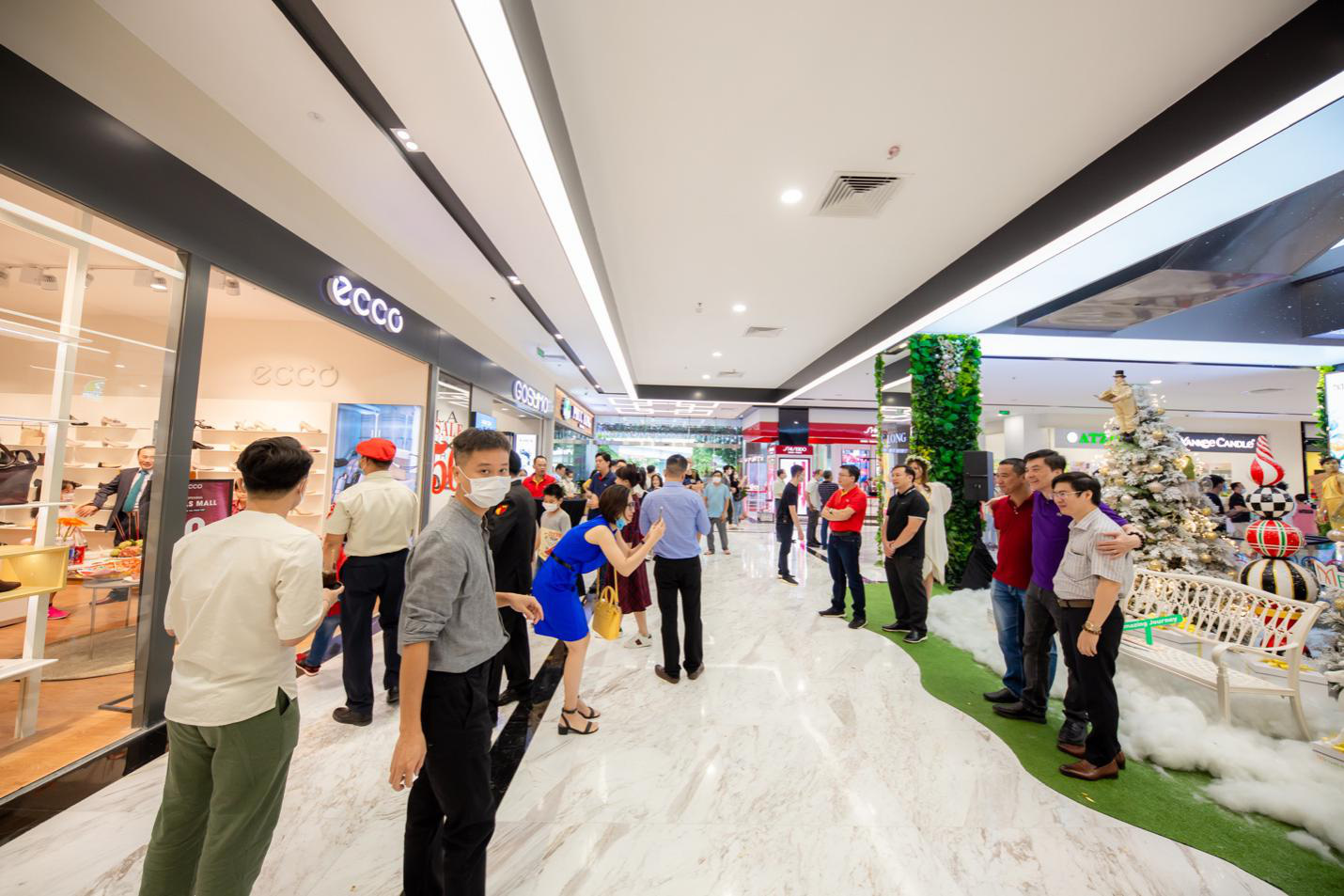 Menas Mall Saigon Airport dành tặng 300 voucher mua sắm mỗi ngày - Ảnh 6.