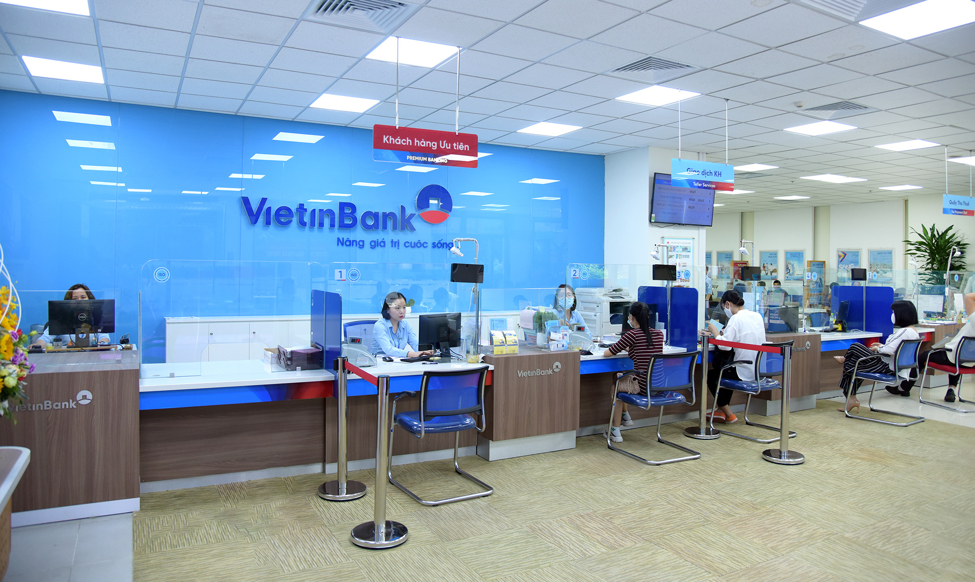 VietinBank chính thức áp dụng tỷ lệ an toàn vốn từ 1/1/2021 - Ảnh 1.