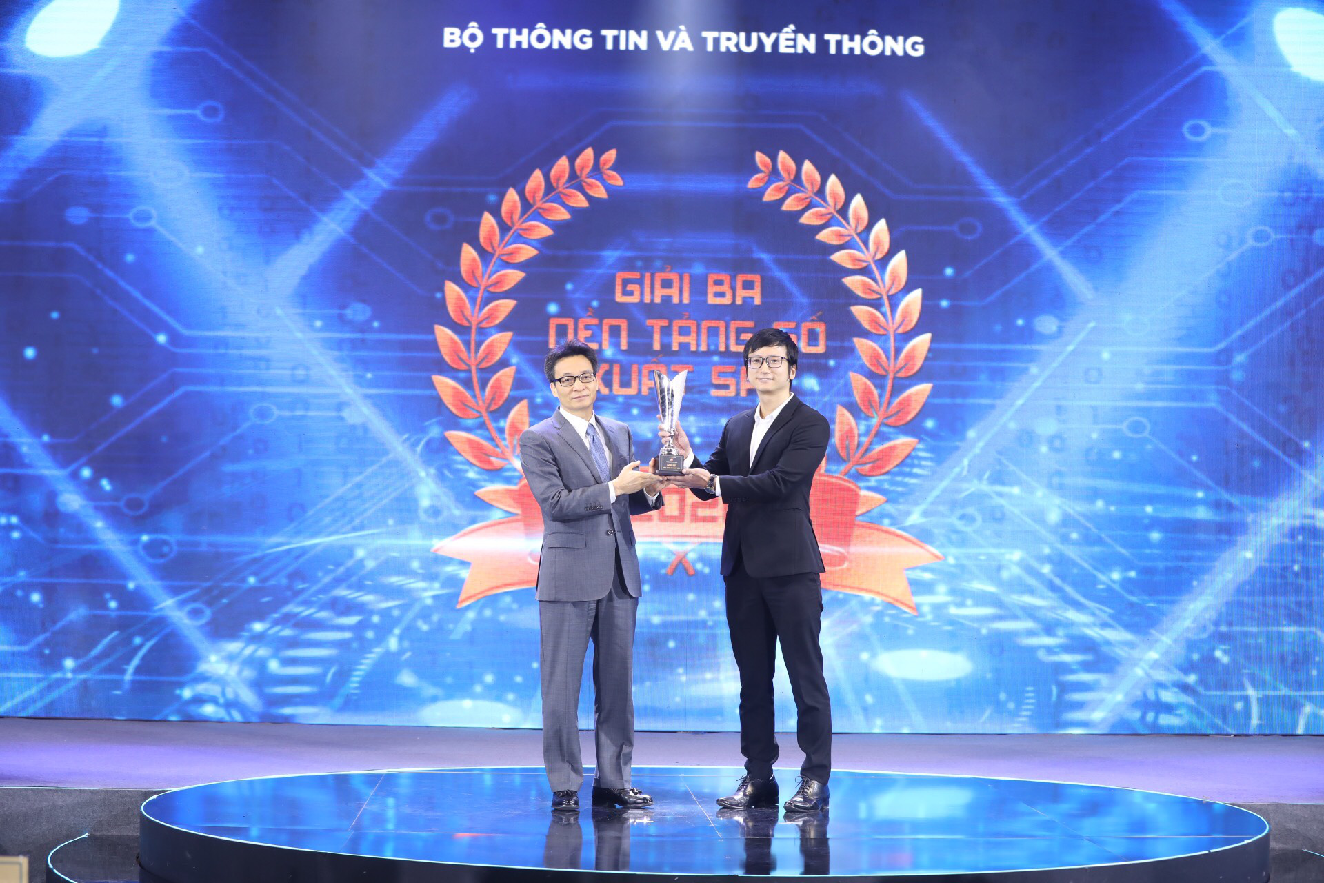 AkaBot của FPT giành giải nhất Sản phẩm số xuất sắc Make in Viet Nam - Ảnh 2.