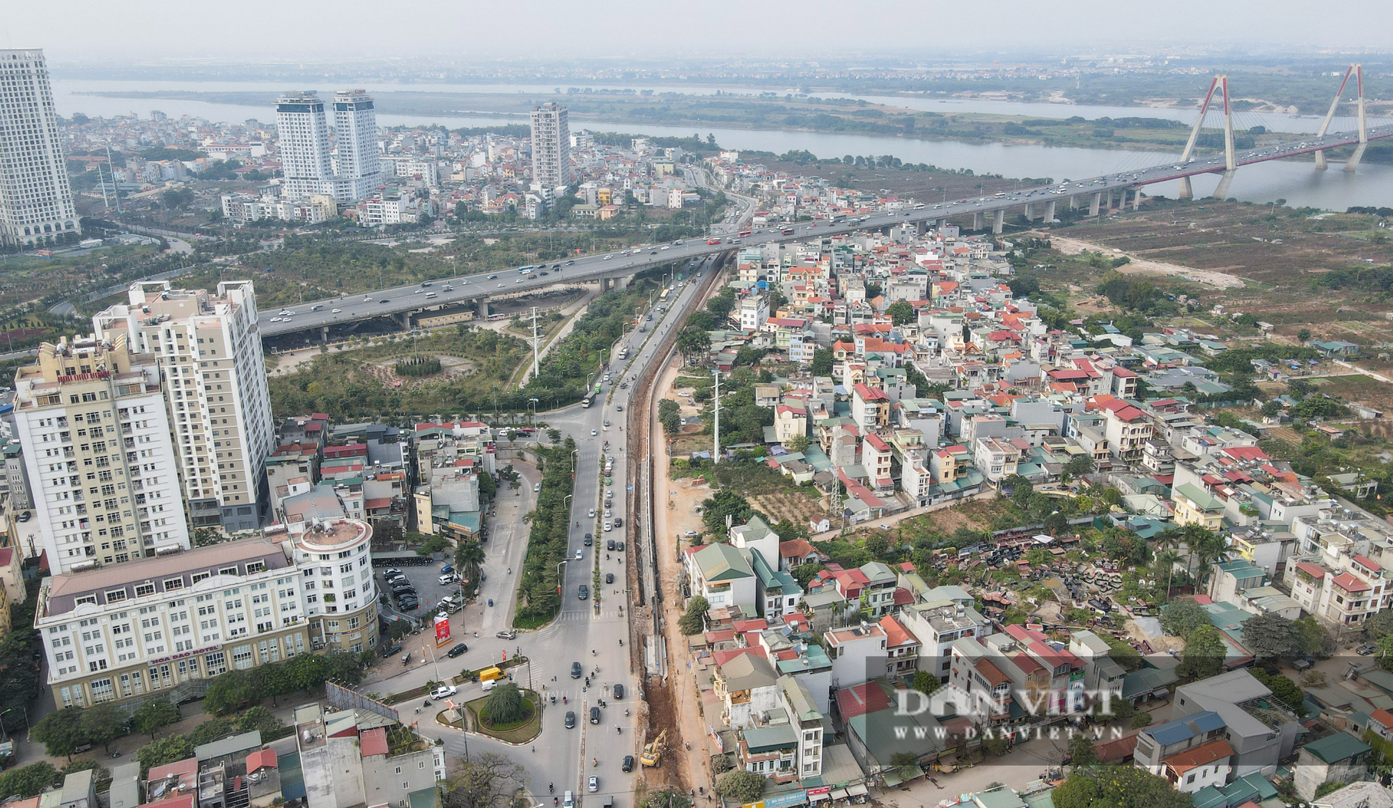 Gấp rút thi công mở rộng tuyến đê trăm tỷ để về đích trước Tết - Ảnh 2.