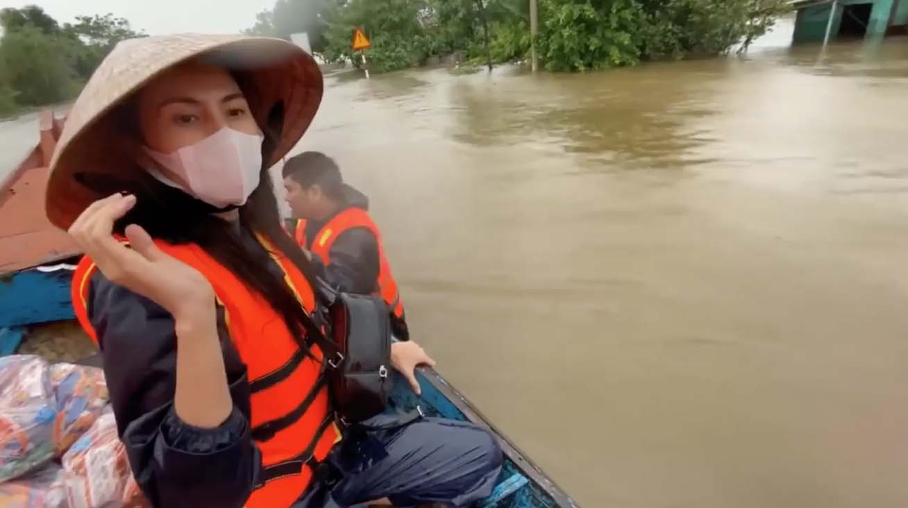 Hoa hậu Đỗ Thị Hà, Thuỷ Tiên Top những sao Việt bị “ném đá” năm 2020 - Ảnh 2.