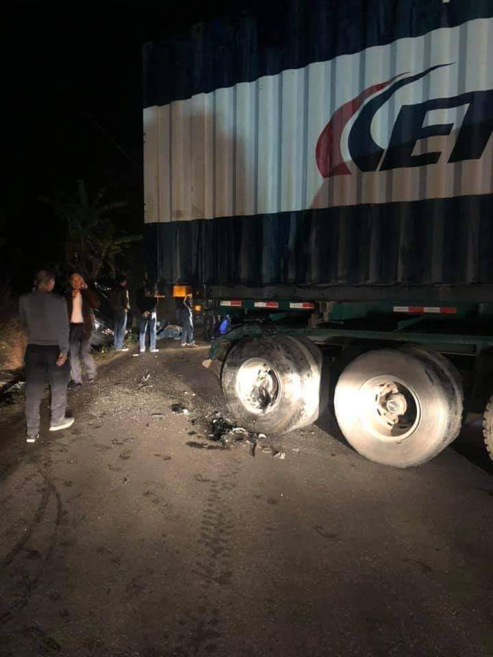 Quảng Ninh: 4 lái xe công vụ gặp nạn, 2 người tử vong - Ảnh 2.