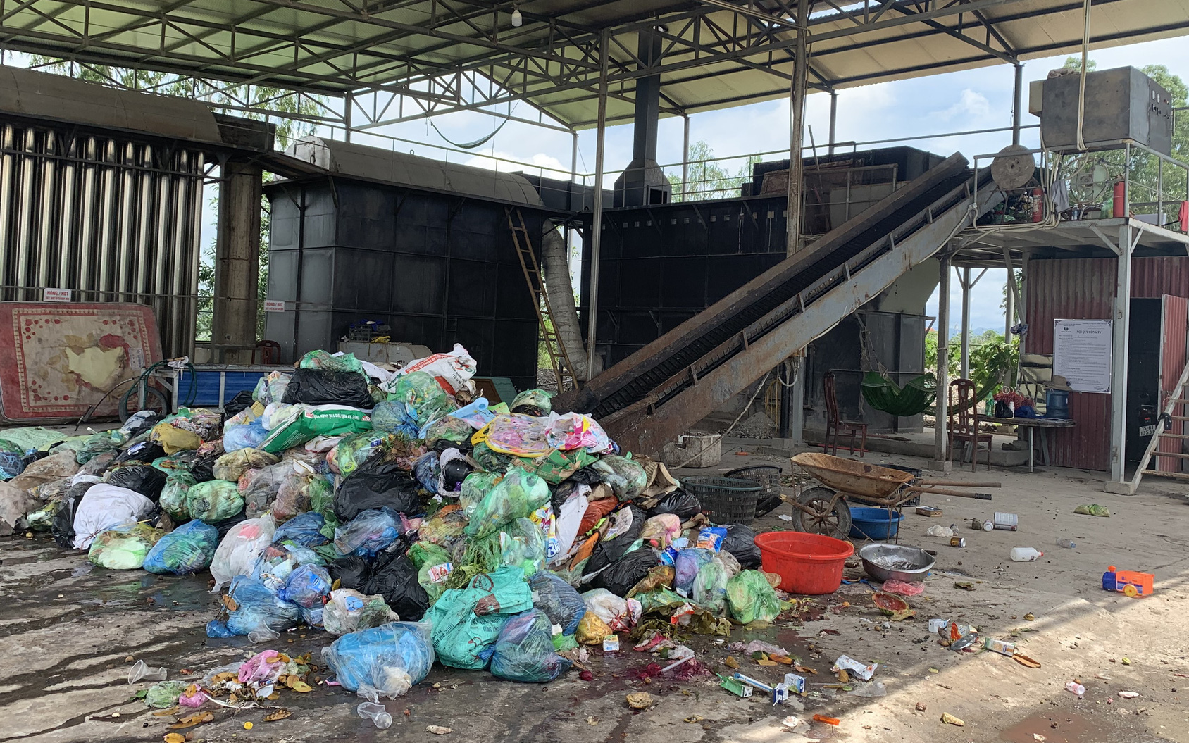 Xử lý rác thải nông thôn ở Hải Phòng: Kỳ vọng công nghệ mới đưa lại cuộc sống xanh