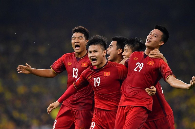 Bóng đá Việt Nam 2020: Thành công vang dội và mặt trái phía sau... - Ảnh 3.