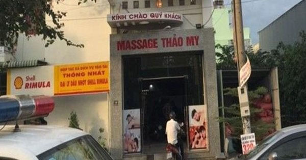 Phát hiện 4 nữ nhân viên massage đang bán dâm cho khách - Ảnh 1.