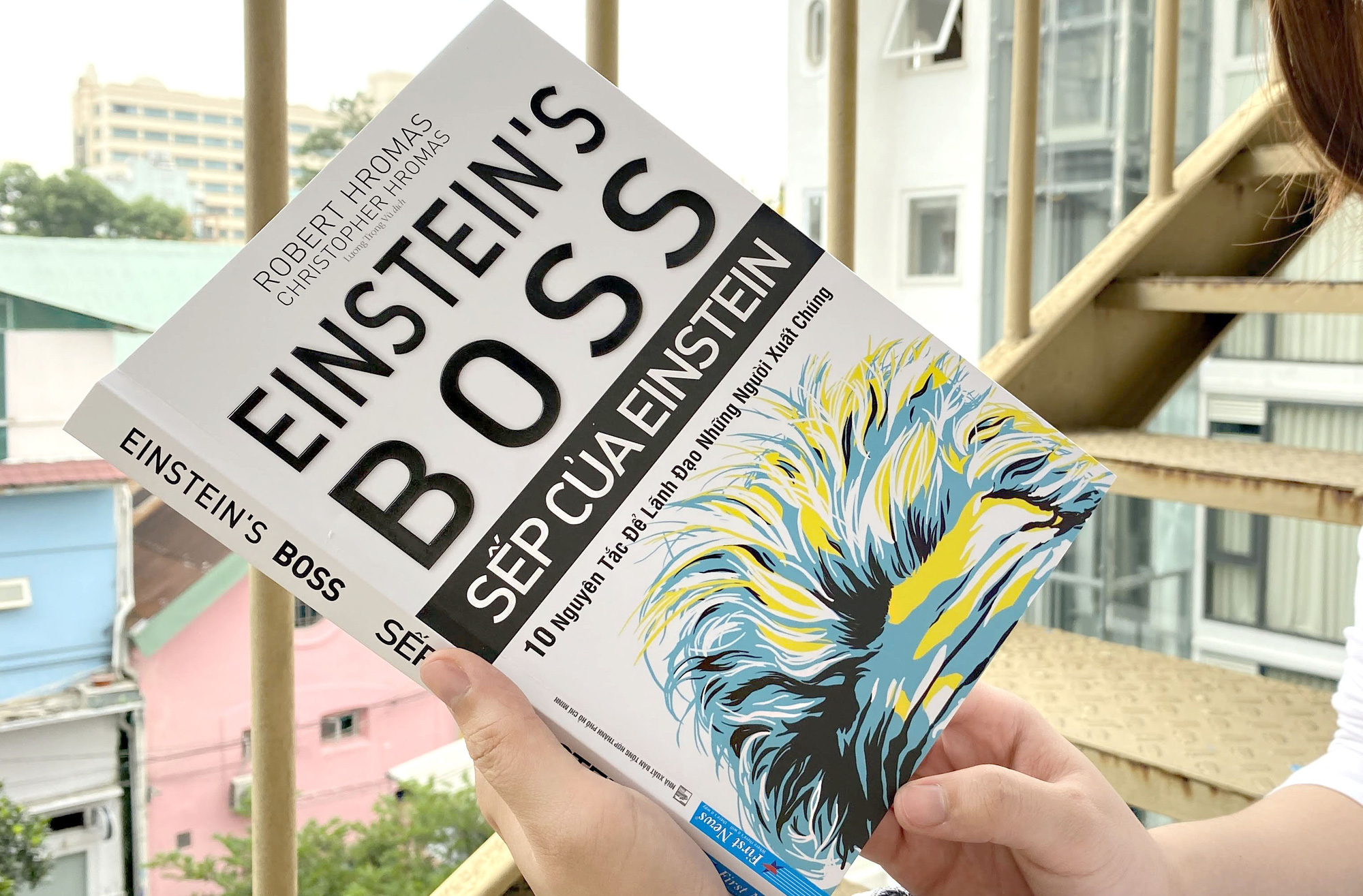 Cuốn sách bày cách lãnh đạo những người xuất chúng giống như Einstein - Ảnh 2.