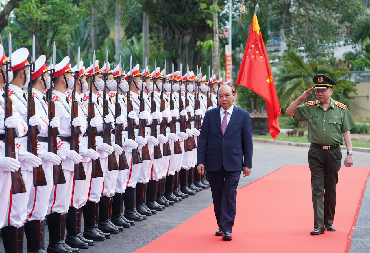 Ảnh: Thủ tướng Nguyễn Xuân Phúc dự Hội nghị Công an toàn quốc - Ảnh 1.