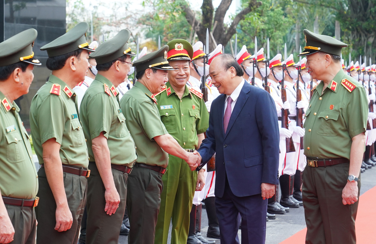 Ảnh: Thủ tướng Nguyễn Xuân Phúc dự Hội nghị Công an toàn quốc - Ảnh 2.