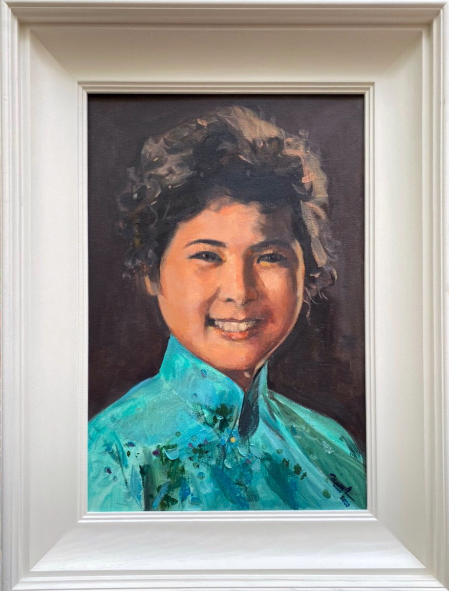 Khai mạc triển lãm tranh &quot;Phụ nữ vẽ & Vẽ Phụ nữ&quot; với chân dung những người phụ nữ Việt Nam tiêu biểu  - Ảnh 5.