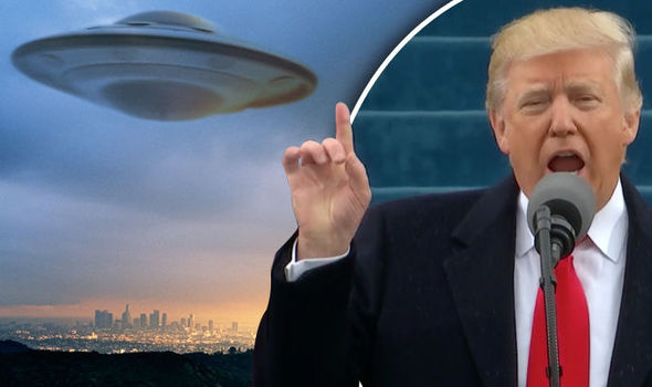 Trump biết bí mật về người ngoài hành tinh, sẽ tiết lộ với công chúng khi rời Nhà Trắng? - Ảnh 1.