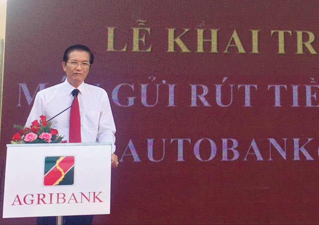 Agribank khai trương máy gửi, rút tiền tự động Autobank thứ 3 khu vực ĐBSCL - Ảnh 2.