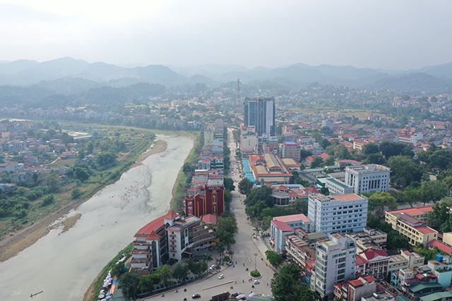 Cao Bằng: Vừa chống nCoV, vừa lo tính chuyện bù thu ngân sách - Ảnh 6.