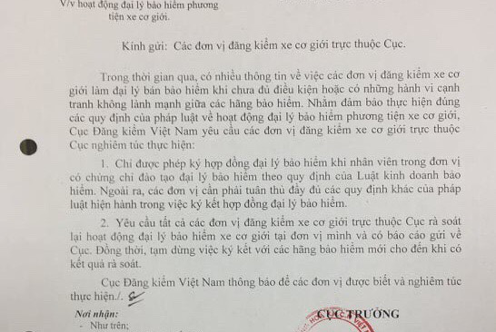 Cục đăng kiểm nói gì vụ trung tâm kiểm “qua mặt” cơ quan chức năng bán bảo hiểm? - Ảnh 1.