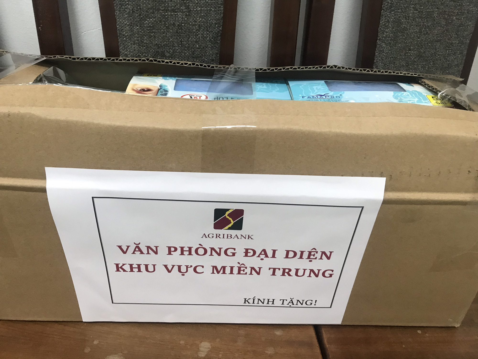 3.000 khẩu trang y tế tiếp sức cho bệnh viện Đà Nẵng phòng chống dịch Covid-19 - Ảnh 3.