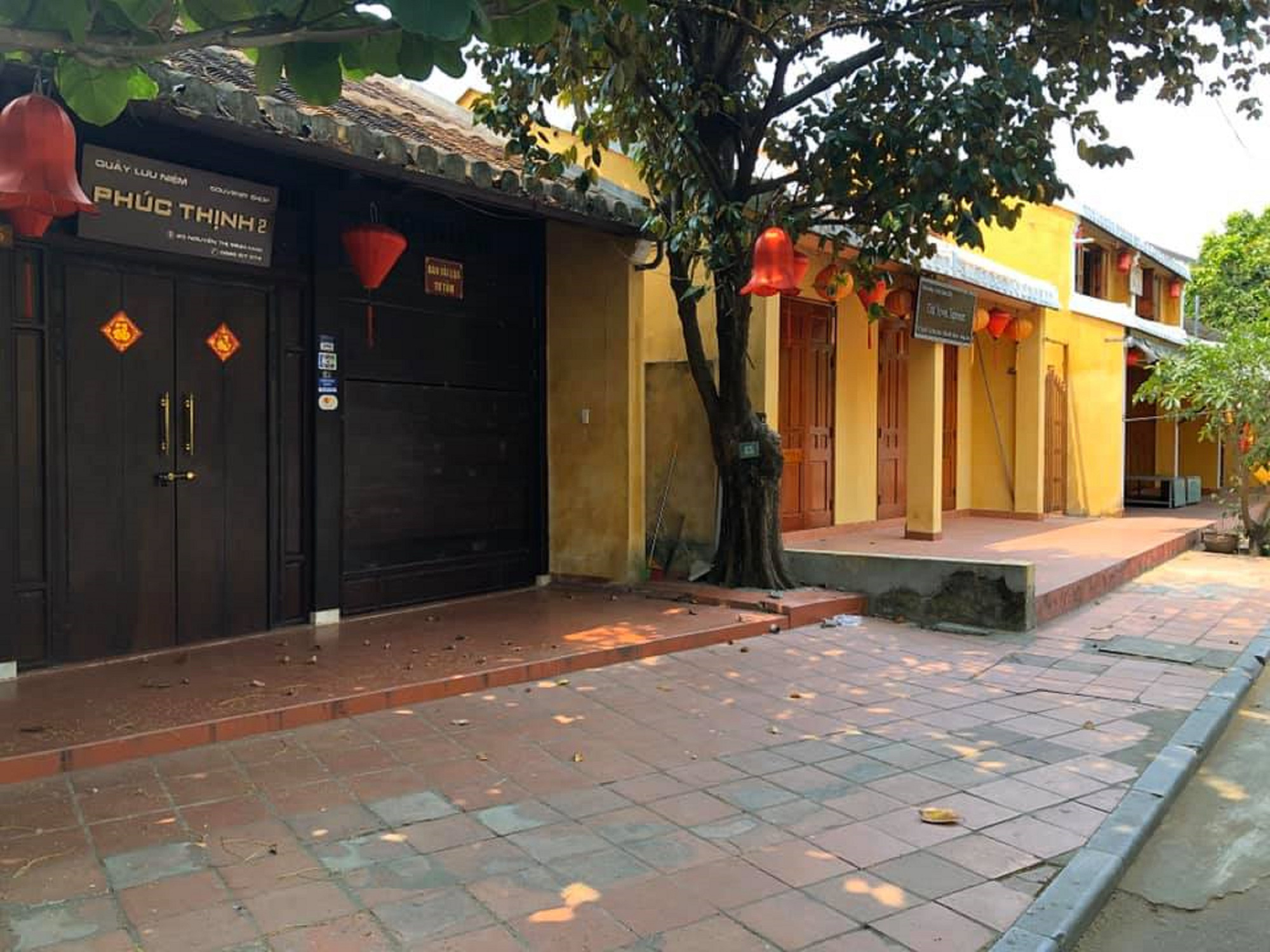 Đà Nẵng: Hàng loạt hàng quán đóng cửa thực hiện lệnh cấm tụ tập đông người - Ảnh 7.