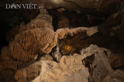 Làm báo cùng Dân Việt: Cùng chiêm ngưỡng vẻ đẹp hang Khò Mạ ở Cao Bằng - Ảnh 9.