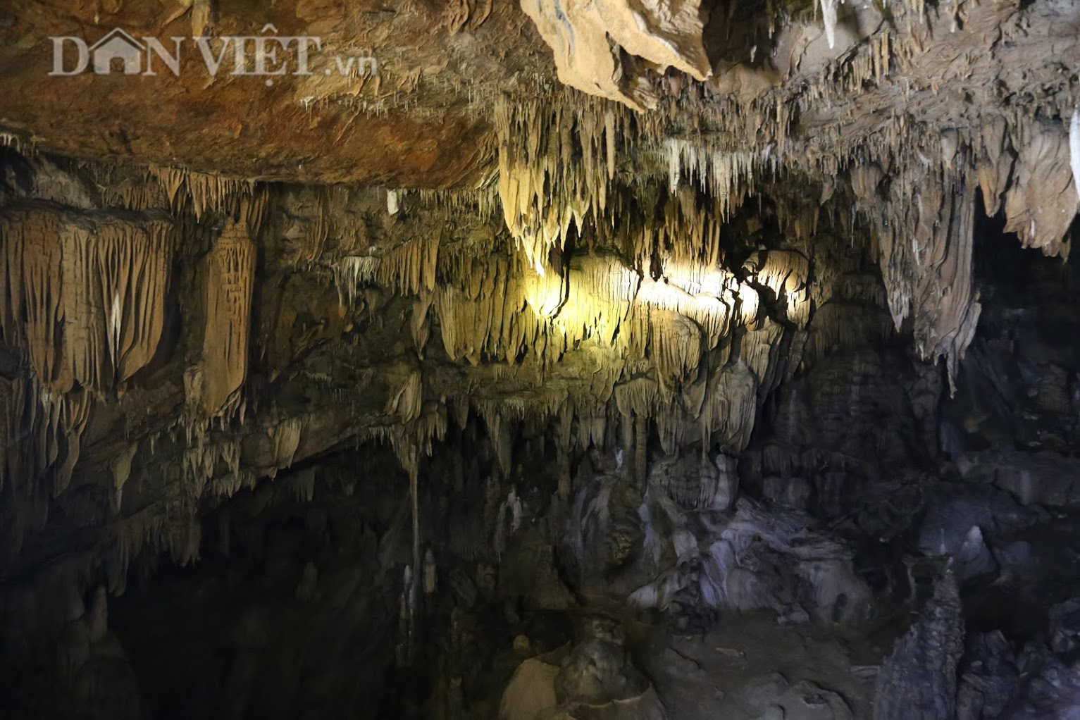 Làm báo cùng Dân Việt: Cùng chiêm ngưỡng vẻ đẹp hang Khò Mạ ở Cao Bằng - Ảnh 12.