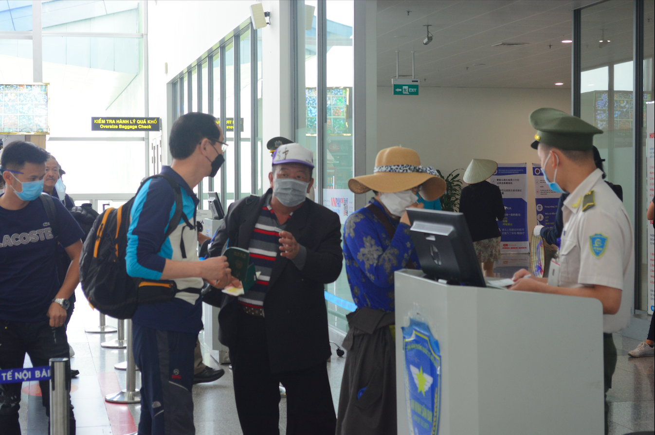 Sân bay Nội Bài sẽ rút ngắn thời gian đóng cửa để đón khách - Ảnh 1.