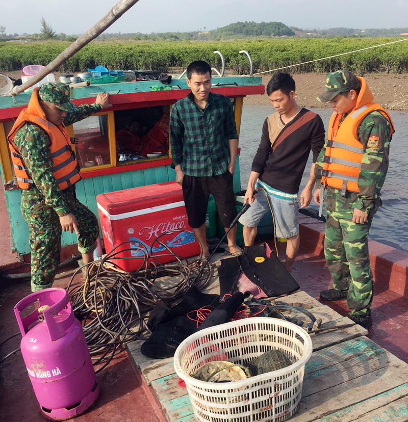 Quảng Ninh: Thu phạt hơn 2 tỷ đồng vi phạm trong khai thác thủy sản - Ảnh 1.