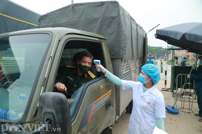 Dịch Covid-19: Cảnh báo phương tiện đi qua &quot;ổ dịch&quot; Hạ Lôi cần chú ý - Ảnh 1.