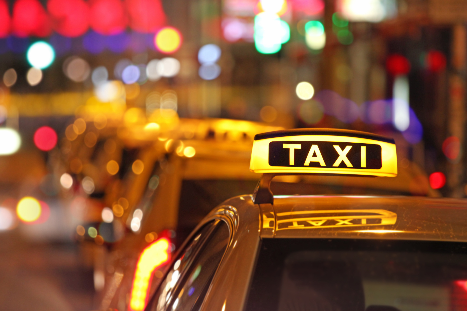 Quy định mới về kinh doanh vận tải hành khách bằng Taxi năm 2020 - Ảnh 1.