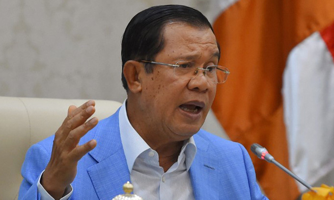 Campuchia cấm xuất khẩu gạo, cá - Ảnh 1.