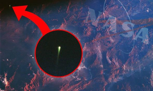 Bằng chứng về UFO xuất hiện trong nhiệm vụ Apollo 7 của NASA? - Ảnh 1.