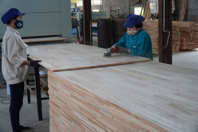 Ngành chế biến, xuất khẩu gỗ:  Tái cơ cấu sau dịch theo 3 trụ cột  - Ảnh 2.