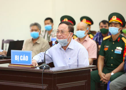 Cựu thứ trưởng Nguyễn Văn Hiến bị đề nghị từ 3-4 năm tù - Ảnh 1.