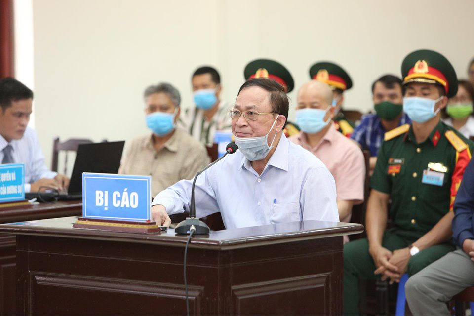 Các CCB xin cho Đô đốc Nguyễn Văn Hiến, vì sao không phải là tình tiết giảm nhẹ? - Ảnh 1.