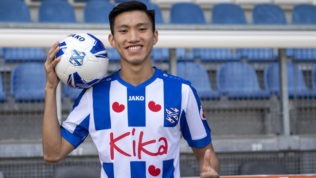 Tin sáng (21/5): Bầu Hiển khiến SC Heerenveen khó xử với Đoàn Văn Hậu? - Ảnh 1.