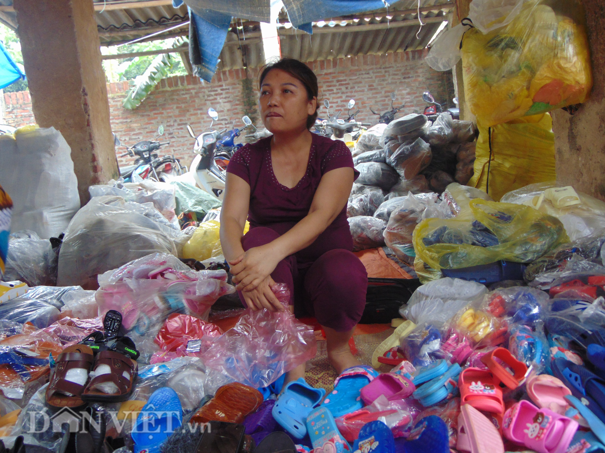 Thái Nguyên: Có hay không việc Tổ quản lý chợ nhân danh xã để thu tiền sai quy định? - Ảnh 4.