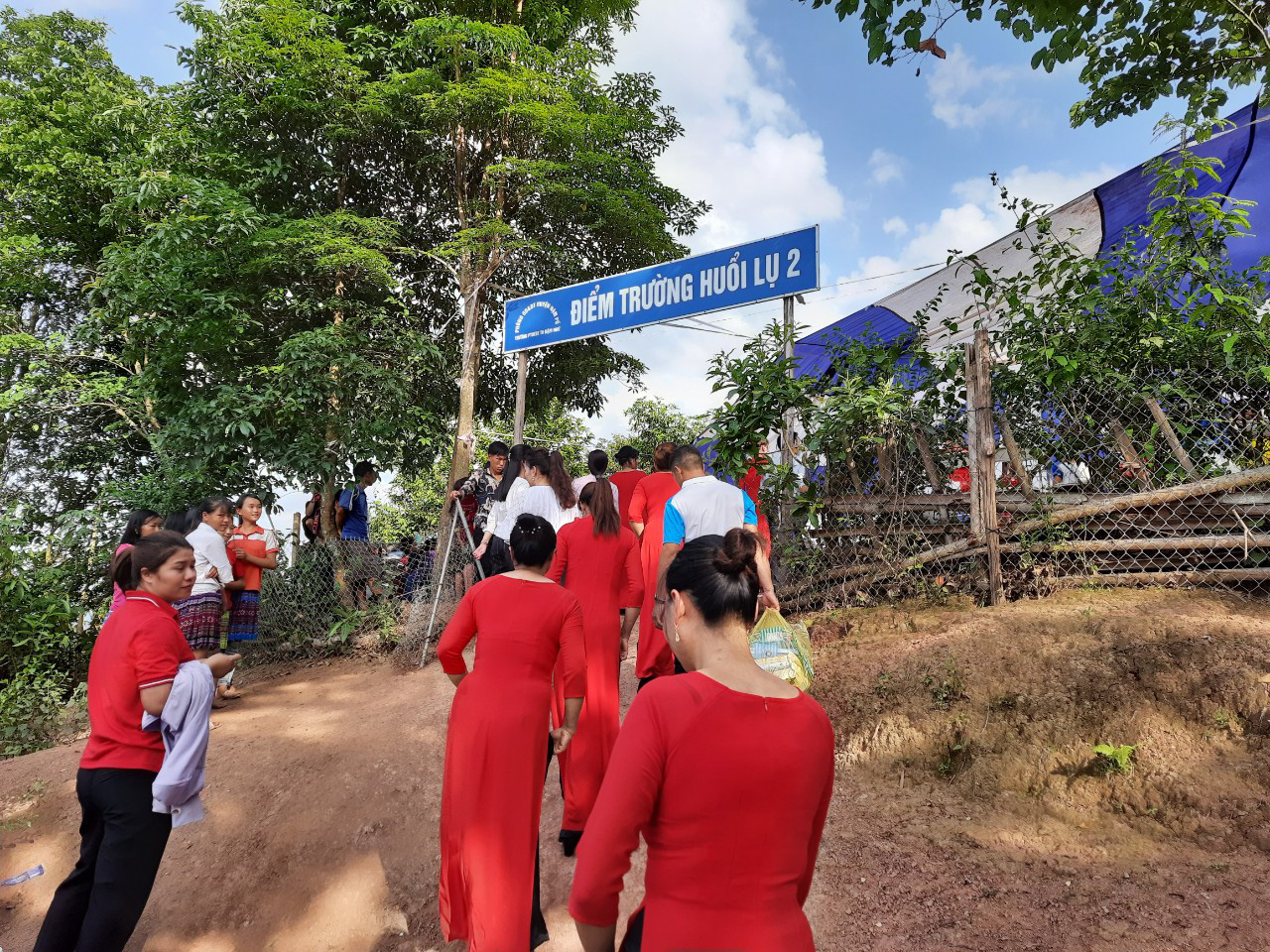 Báo NTNN/Điện tử Dân Việt khởi công điểm trường thứ 2 ở Điện Biên - Ảnh 1.