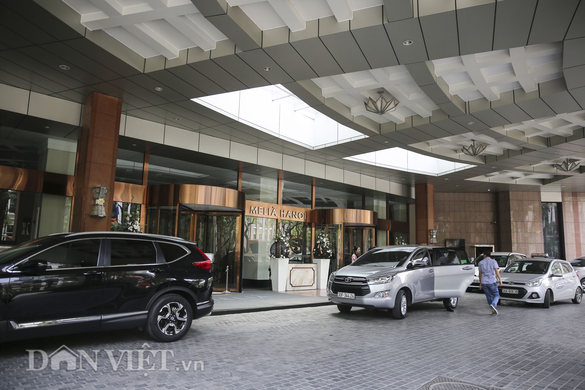 Nhiều khách sạn tại Hà Nội chưa thể mở cửa sau dịch Covid-19 - Ảnh 2.