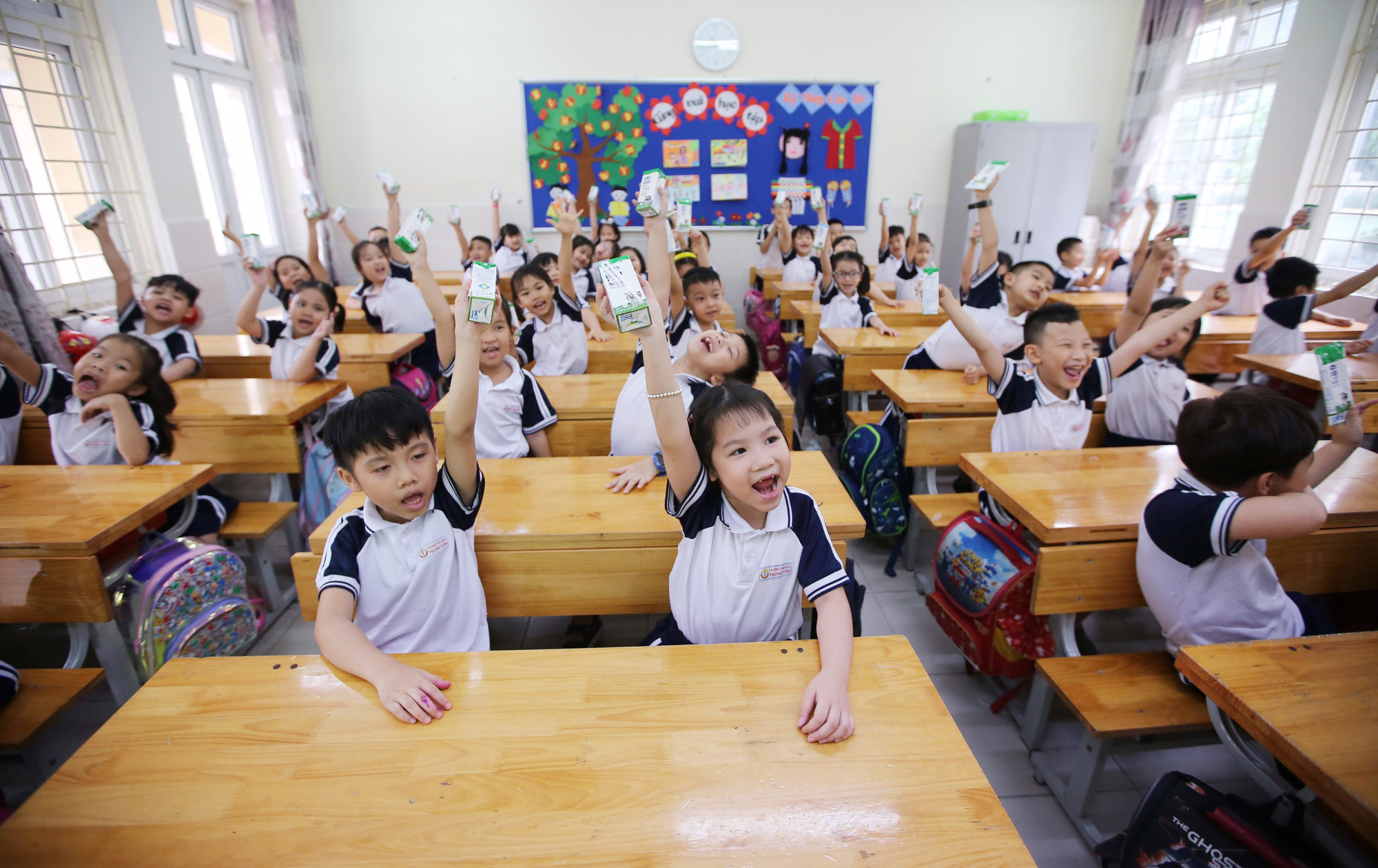 Hà Nội: Hơn 1 triệu trẻ mẫu giáo và học sinh tiểu học thụ hưởng Sữa học đường - Ảnh 3.