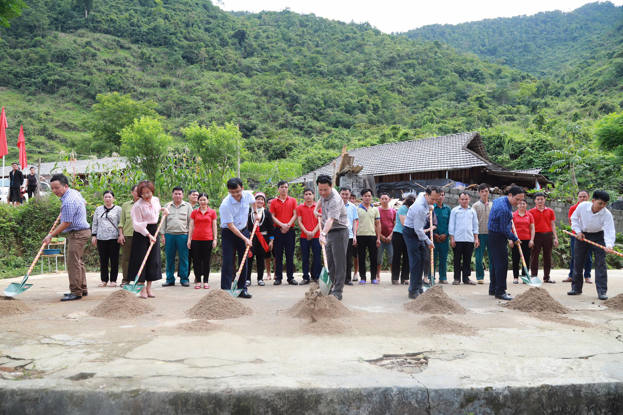 Khởi công &quot;Điểm trường mơ ước&quot; cho học sinh Hà Giang - Ảnh 3.