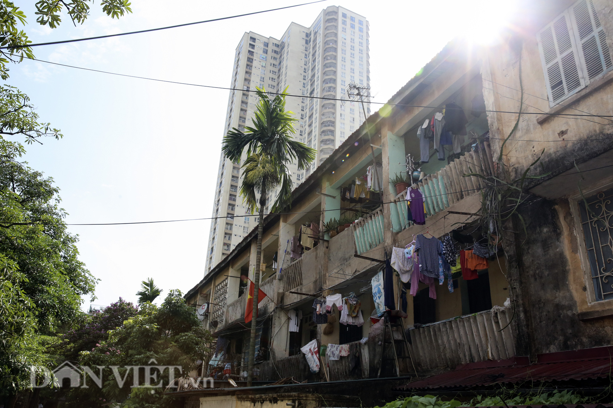 Hà Nội: Gần 150 hộ dân sống trong khu tập thể xuống cấp nghiêm trọng - Ảnh 8.