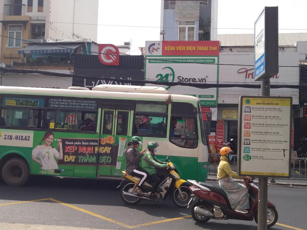 Xe bus nội thành, một số góp ý - Ảnh 1.