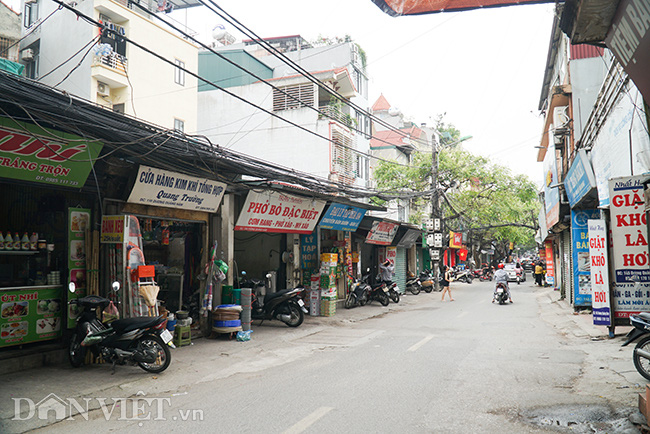 Nhiều dịch vụ kinh doanh không cần thiết vẫn mở cửa trước 9h sáng - Ảnh 3.