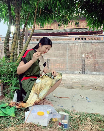 Ngọc Hân bật mí thành quả 5 năm học Đại học và cái kết &quot;khó ngờ&quot; - Ảnh 1.