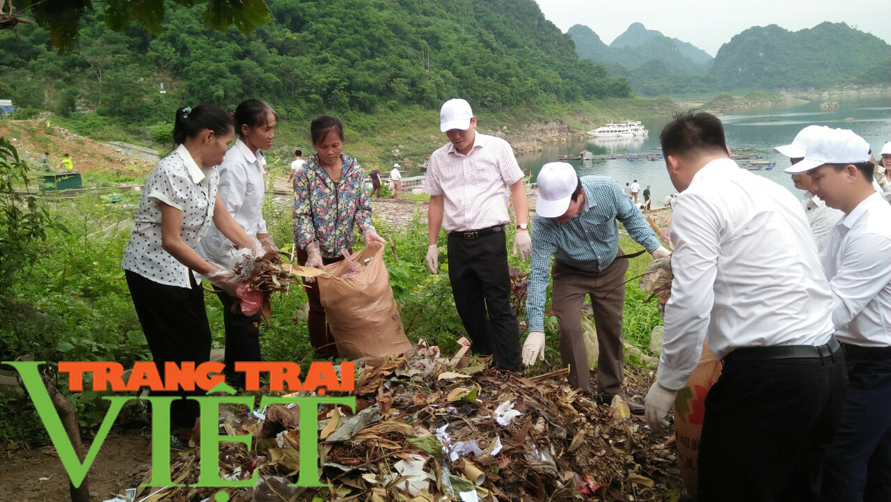 Hội Nông dân Cao Phong lan toả phong trào bảo vệ môi trường - Ảnh 1.