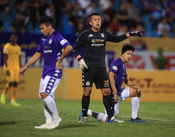 Đâu là nguyên nhân khiến CLB Hà Nội &quot;tụt dốc không phanh&quot; tại V.League ? - Ảnh 1.