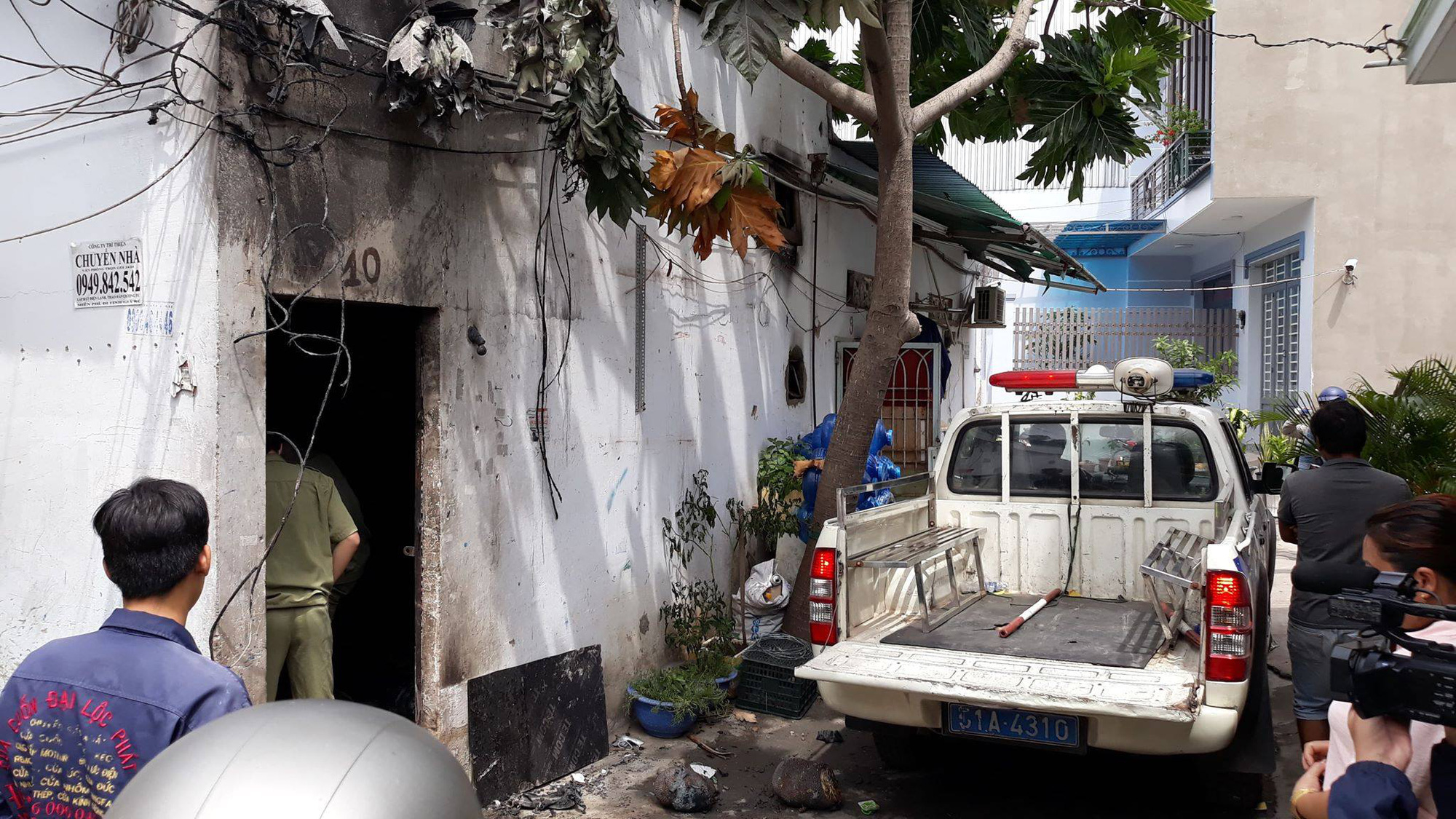 Bắt nghi phạm phóng hỏa đốt căn nhà trọ khiến 3 người tử vong ở Sài Gòn - Ảnh 2.