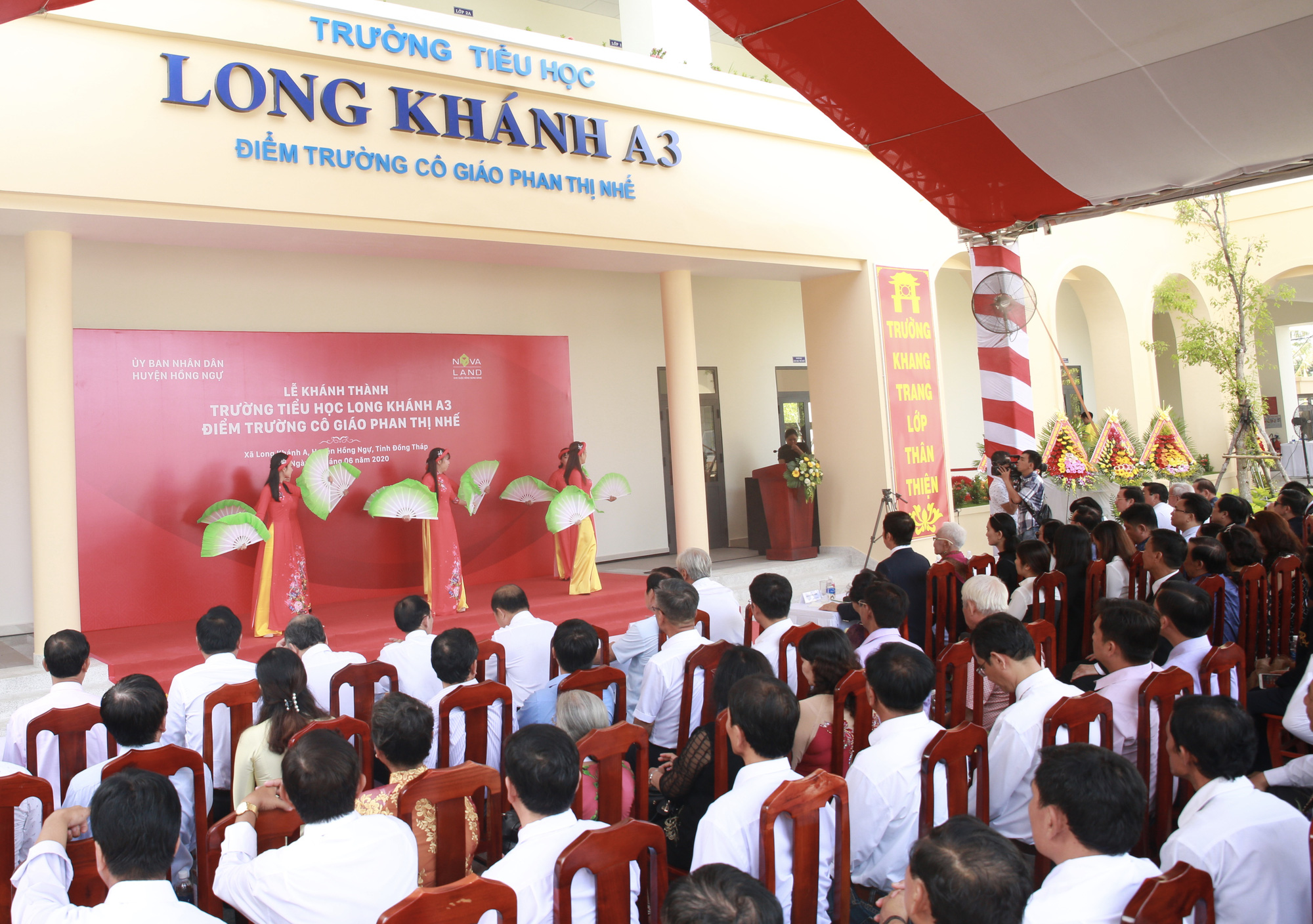 Khánh thành điểm trường Cô giáo Phan Thị Nhế - Ảnh 1.