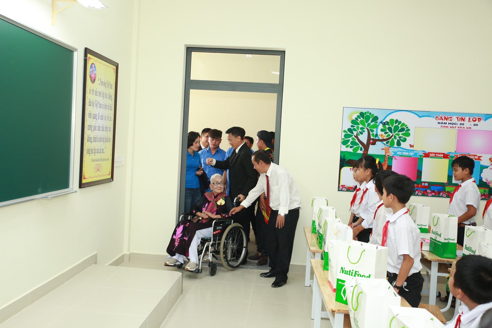 Khánh thành điểm trường Cô giáo Phan Thị Nhế - Ảnh 2.