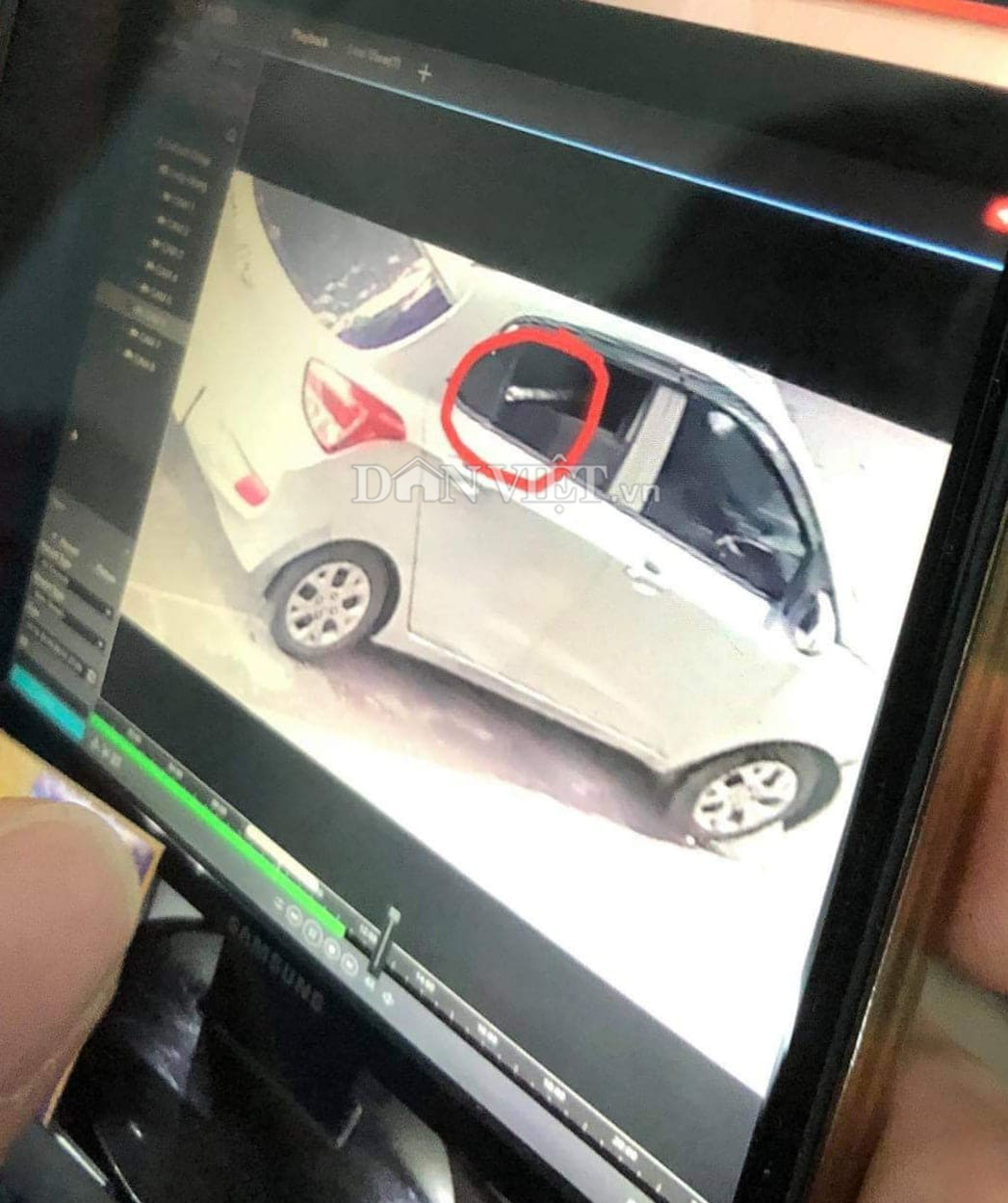 Hải Phòng: Hình ảnh chiếc xe ô tô nghi chở sát thủ bắn người trên đường Phan Bội Châu - Ảnh 1.