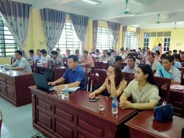 Lạng Sơn: Chú trọng tập huấn nghiệp vụ cho cán bộ Hội Nông dân các cấp - Ảnh 3.