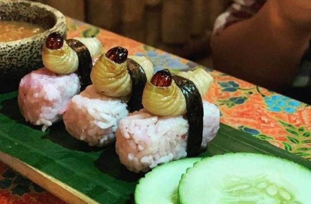 Sushi đuông dừa ngoe nguẩy: Thứ &quot;đặc sản&quot; thách thức những thượng đế nhát gan - Ảnh 8.