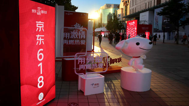 Alibaba và JD.com báo cáo doanh số kỷ lục 136,51 tỷ USD trong lễ hội mua sắm 618 - Ảnh 1.
